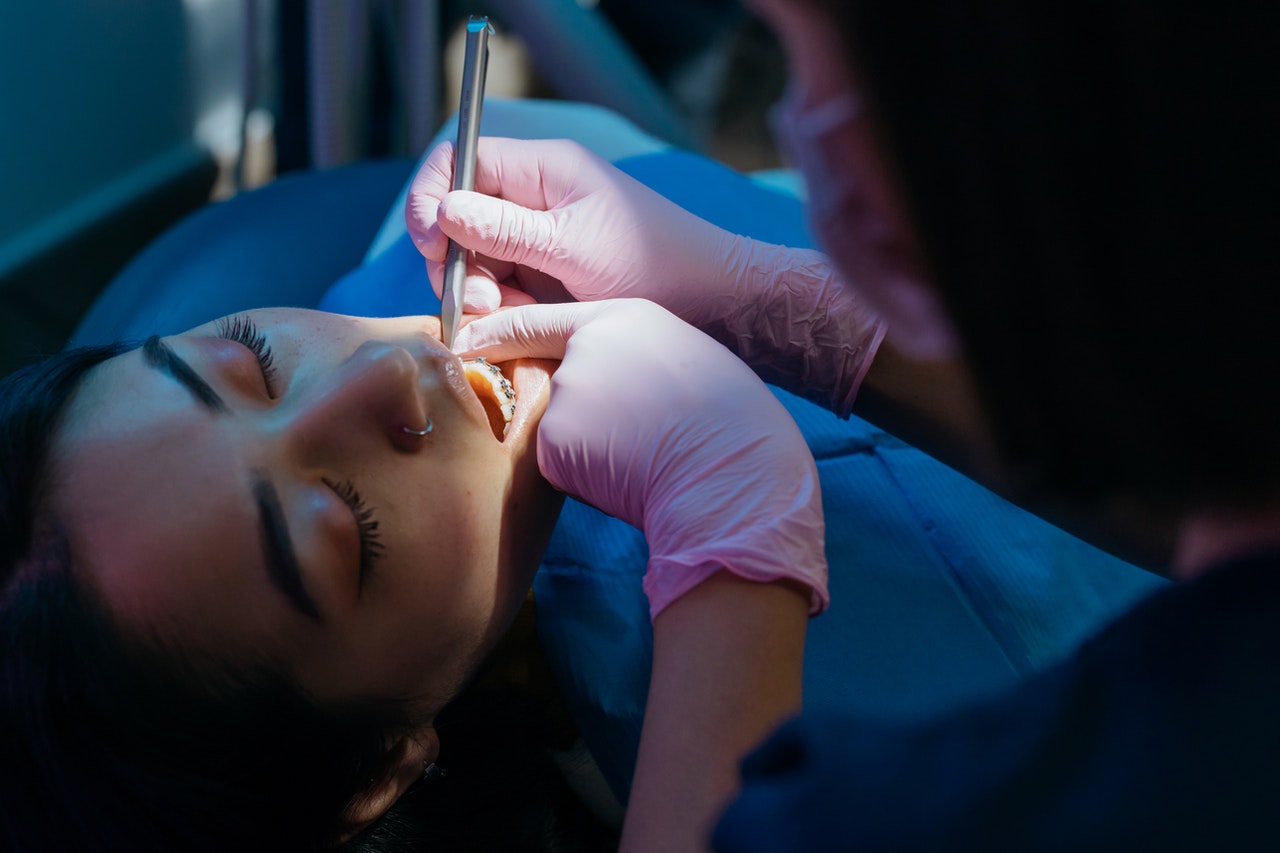 Enhancing Smiles: Synergy Between Invisalign and Root Canal Treatment Enhancing Smiles: Synergy Between Invisalign and Root Canal Treatment